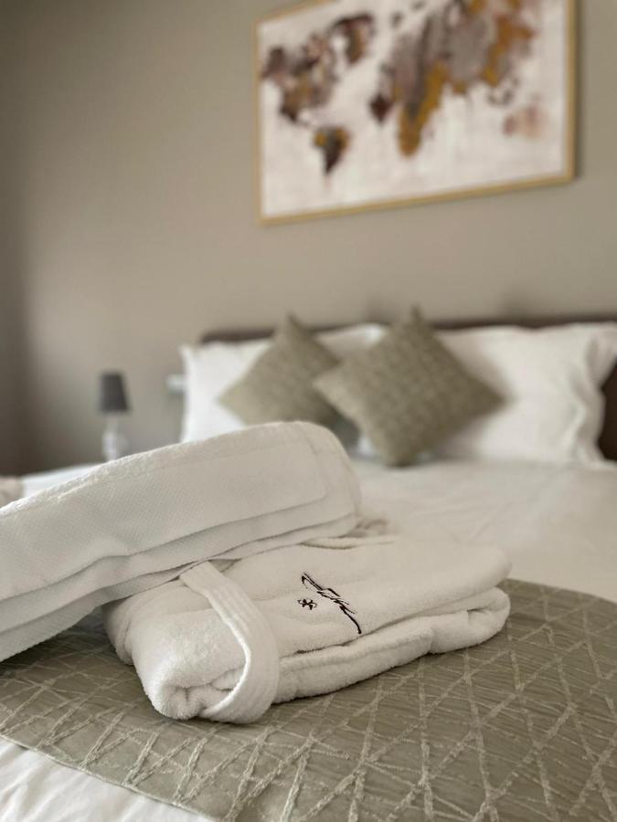 Notti O' Tunn Luxury Rooms In Centro Geraci Siculo Exterior photo