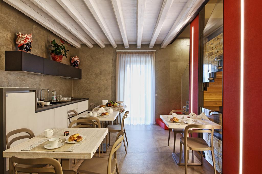 Notti O' Tunn Luxury Rooms In Centro Geraci Siculo Exterior photo